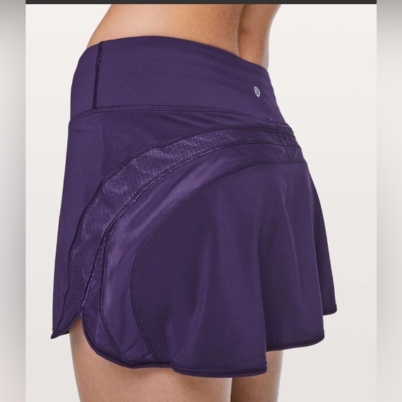 Lululemon Photo Finish Skort Size 2 Dark Court Purple Lightweight Running Skirt - Picture 3 of 9